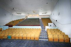 bradford odeon 035 • <a style="font-size:0.8em;" href="http://www.flickr.com/photos/37726737@N02/5619073330/" target="_blank">View on Flickr</a>