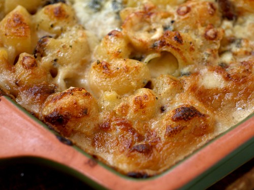 Macaroni and Blue Cheese with Figs and Rosemary