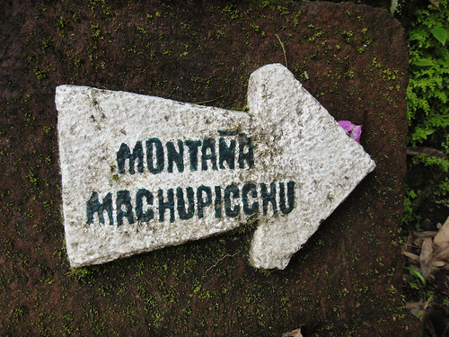 Sign to Montaña Machu Picchu