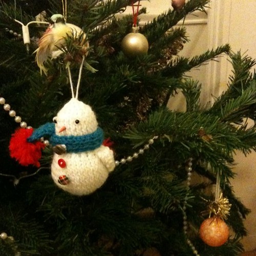 My cousin also knits Christmas tree ornaments. Merry Christmas, everyone!