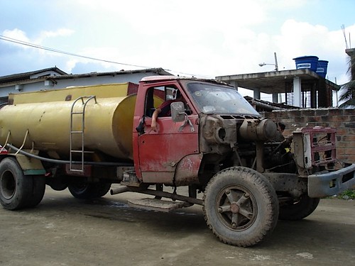 Ecuador-water-truck