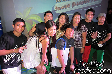 The Velasco brothers from Pilipinas Got Talen, with me, Ken, Ning and Ruth - CertifiedFoodies.com