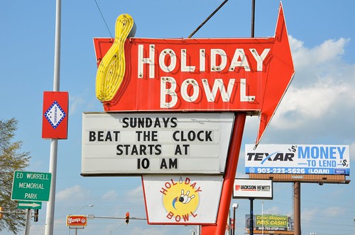 Holiday Bowl Vintage Sign Texarkana AK