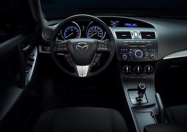 2012 Mazda3 with SKYACTIV int05 (US)