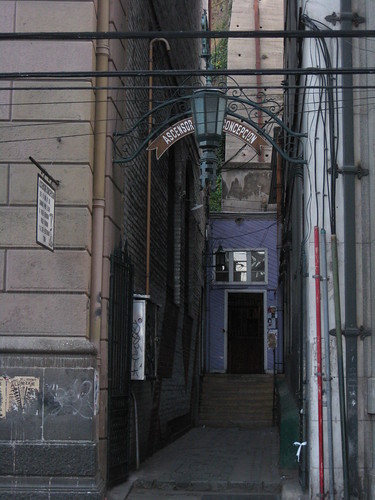 Doorway to Ascensor