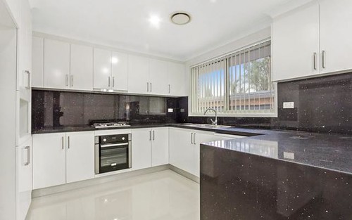 2 Hart Place, St Clair NSW