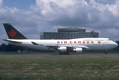 Air Canada B747-433 C-GAGM CDG 17/06/2001