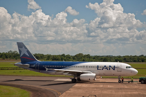 LAN Argentina A320., Puerto Iguazu, Misiones, 6th. Jan. 2011