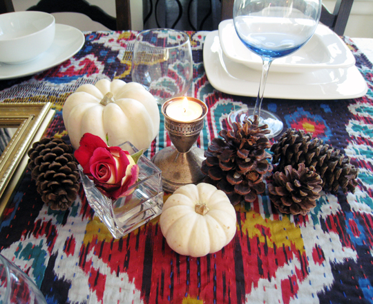 thanksgiving table setting centerpiece
