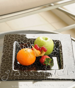 Black square hotel room glass fruit amenity amenities plate tray dish platter
