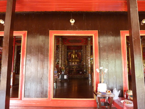 Lampang-Wat Si Rong Meuang (7)