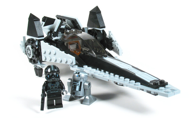 Review: 7915 Imperial V-wing Starfighter