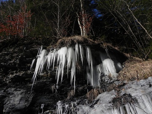 Les stalactites de glace au Passieu 010