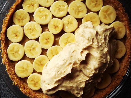 Peanut Butter Banana Cream Pie: Topping