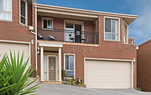 7/9C Weyburn Place, Avondale Heights VIC