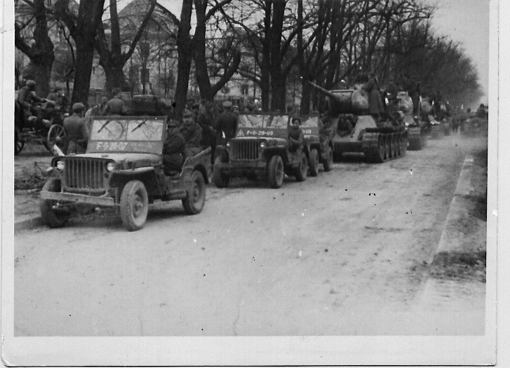 Convoy before Gdansk, Dad in 2nd Jeep
