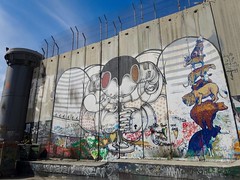 De muur rondom kamp Aida bij Bethlehem