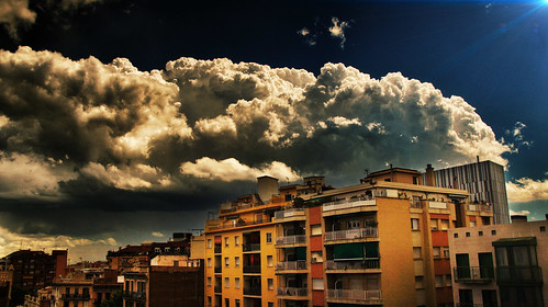 Nubes • <a style="font-size:0.8em;" href="http://www.flickr.com/photos//8750466480/" target="_blank">View on Flickr</a>