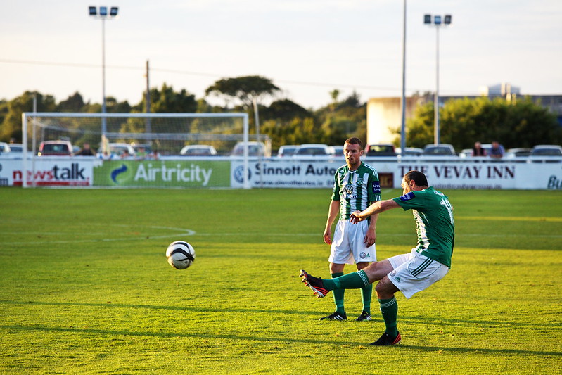 Bray Wanderers v Cork City #9<br/>© <a href="https://flickr.com/people/95412871@N00" target="_blank" rel="nofollow">95412871@N00</a> (<a href="https://flickr.com/photo.gne?id=9526021775" target="_blank" rel="nofollow">Flickr</a>)