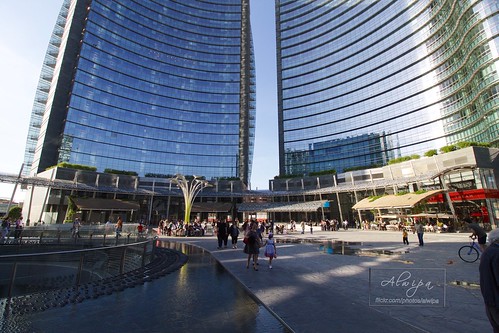 UniCredit Towers - Milan • <a style="font-size:0.8em;" href="http://www.flickr.com/photos/104879414@N07/17285325854/" target="_blank">View on Flickr</a>