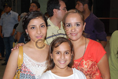 0776. Edith Jones, Sally de Ortiz y Ximena Ortiz.