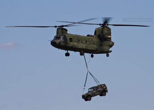 Boeing CH-47D/F Chinook