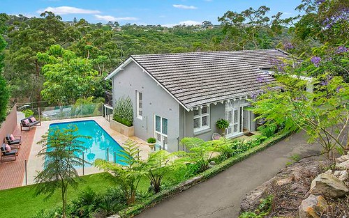 17 Rembrandt Dr, Middle Cove NSW 2068