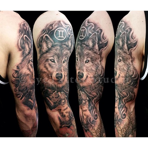 We extended Sam's sleeve with these little pups. #Tattoo #Tattooed #Ink  #Inked #InstaTattoo #BlackAndGrey #Wolf #Wolves #FightingWolves #Alpha  #Lobo #SaveTheWolves #GreyWolf #WolfPack #Hunter #Gemini #Zodiac #StarSign  #Horoscope #Wild #WildLife ...