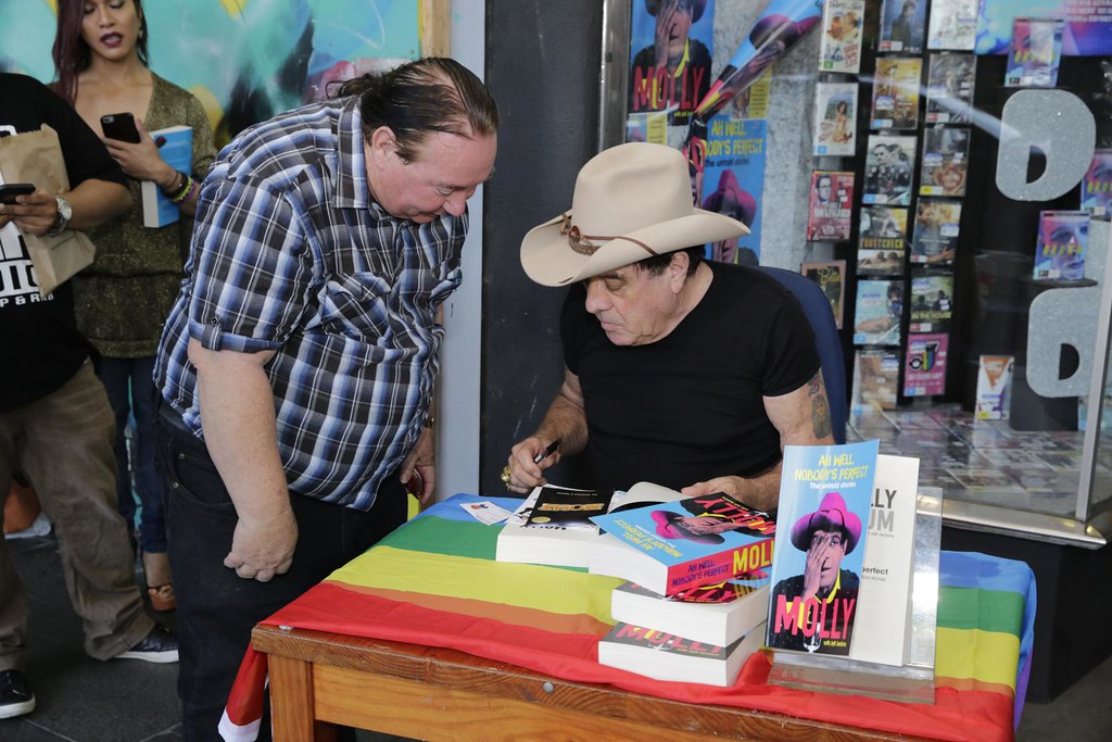 ann-marie calilhanna- molly meldrum book signing @ the bookshop darlinghurst_082