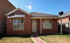 3 Paola Circuit, Point Cook VIC