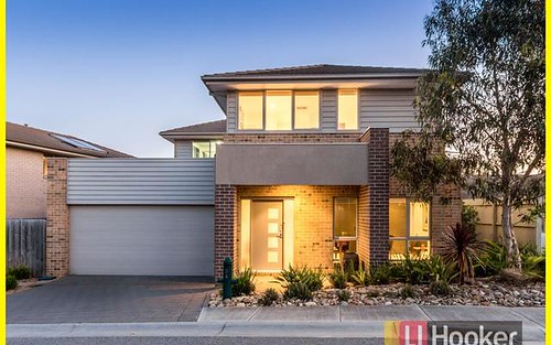 34 Barrier Reef Cct, Endeavour Hills VIC 3802