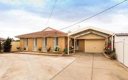 130 Kings Rd, St Albans VIC 3021