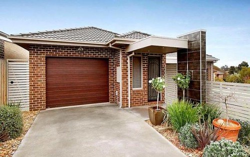1 Clydesdale Road, Airport West VIC