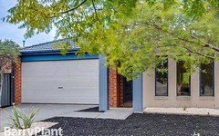 22 Dartmouth Chase, Derrimut VIC