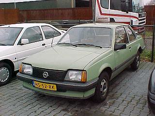 Opel Ascona C1 €1000,-