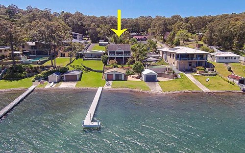 61 Coal Point Rd, Coal Point NSW 2283