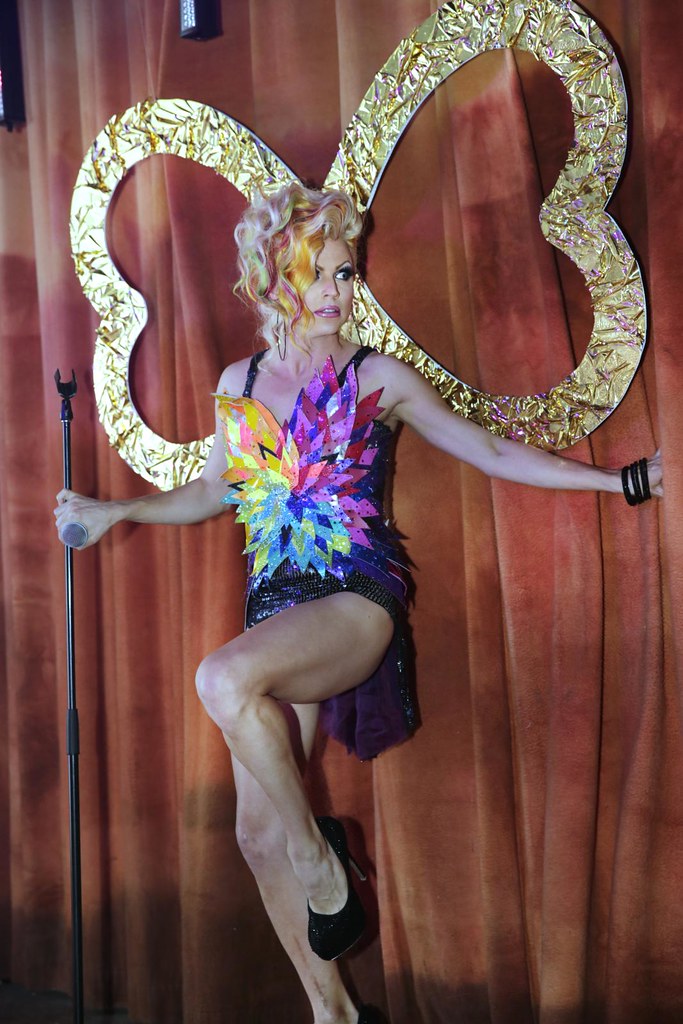 ann-marie calilhanna-mardigras- courtney act home coming queen@ beresford hotel_649