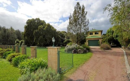 9 Eucalyptus Drive, One Mile NSW