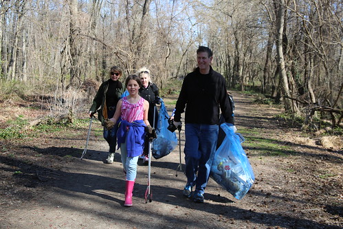 Potomac River Watershed Clean Up • <a style="font-size:0.8em;" href="http://www.flickr.com/photos/117301827@N08/13646256425/" target="_blank">View on Flickr</a>