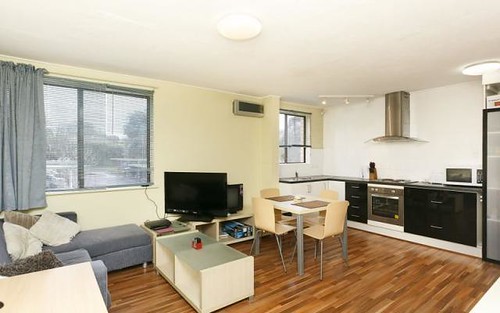 9/8 Walsh Place, Curtin ACT