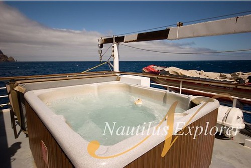Nautilus Explorer hot tub