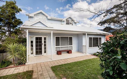 15 Alfred St, Woonona NSW 2517
