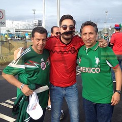 Con el  ex arbitro Armando Archundia y el ex jugador Manuel Negrete