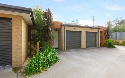 2/13 Coppin Place, Weetangera ACT