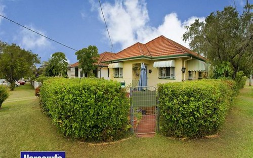 13 Pearl St, Scarborough QLD 4020