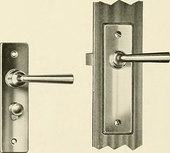 Anglų lietuvių žodynas. Žodis sash lock reiškia varčios užraktas lietuviškai.
