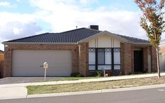 2 Aveley Place, Cranbourne East VIC