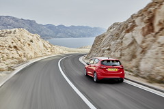 FORD_FIESTA2016_ST-LINE_34_REAR_DRIVING_14_resize