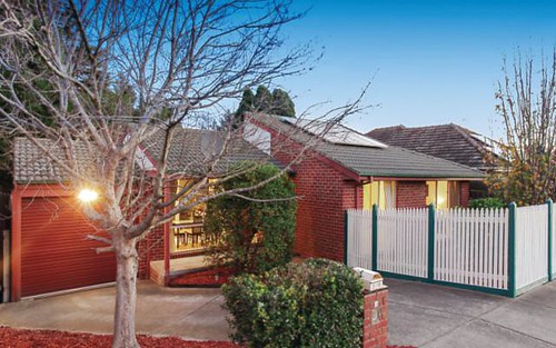 2/16 McGuinness Road, Bentleigh East VIC