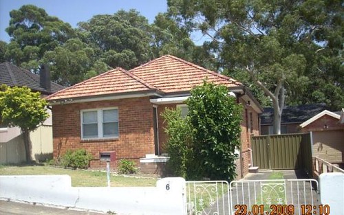 6 Beggs Avenue, Roselands NSW